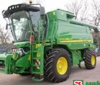 Зерноуборочный комбайн John Deere Т660